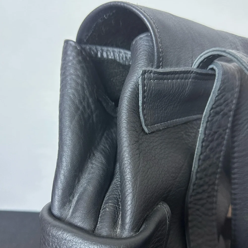 ❗️Mid Size Heavy Duty Black Leather Biker Buckle Backpack - Picture 10 of 16